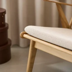 Poul M. Volther J53 - Lænestol - Eg - Beige